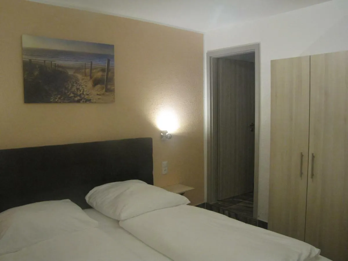 Milano Hotel Hamburg 3*,